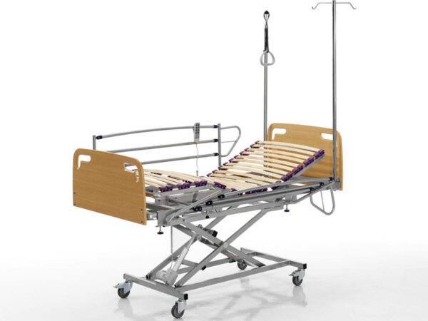 cama articulada geriátrica esther con carro movible elevador frenos mando con cable motor cabeza y pies